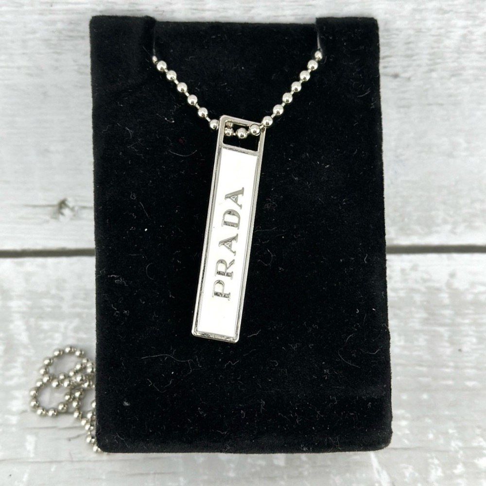 Prada charm w/bonus gift. AUTHENTIC White and silver. - Picture 9 of 10